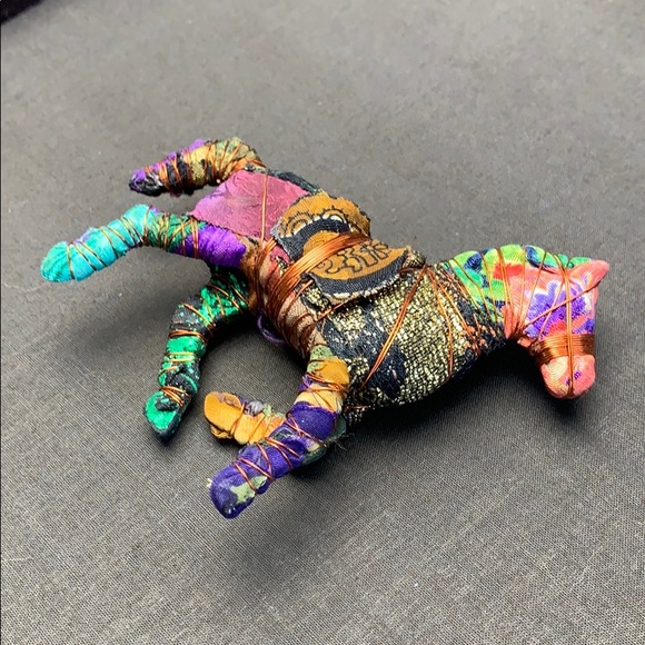 Vintage Galloping Horse Pin - Picture 2 of 6